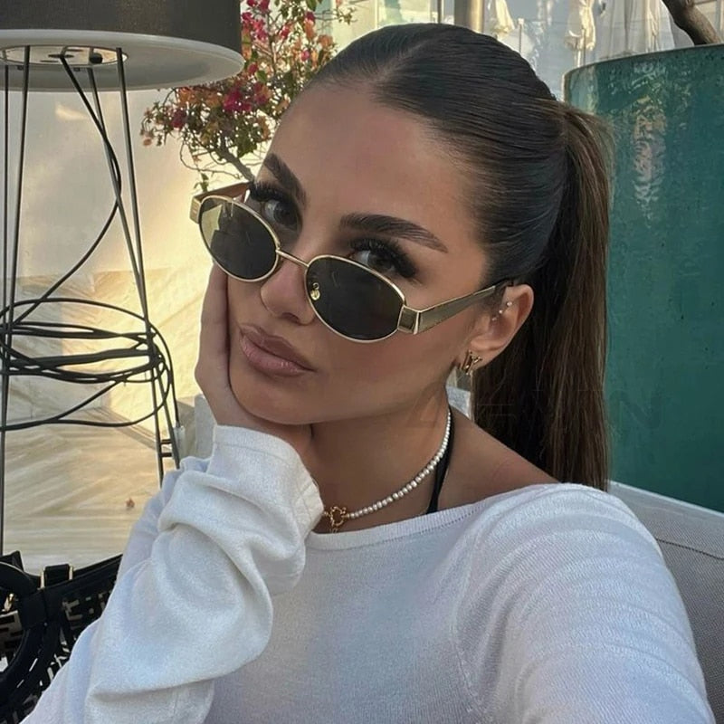 Retro Oval Sunnies | Trendy zonnebril | 1 + 1 GRATIS